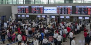 Indigo Crisis: संसद तक पहुंची उड़ानों की बदहाली—आख़िर कब मिलेगी राहत?